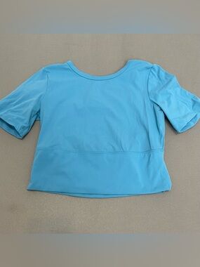 GLX Women's Exta Small Crop Aqua blue travel workout top
